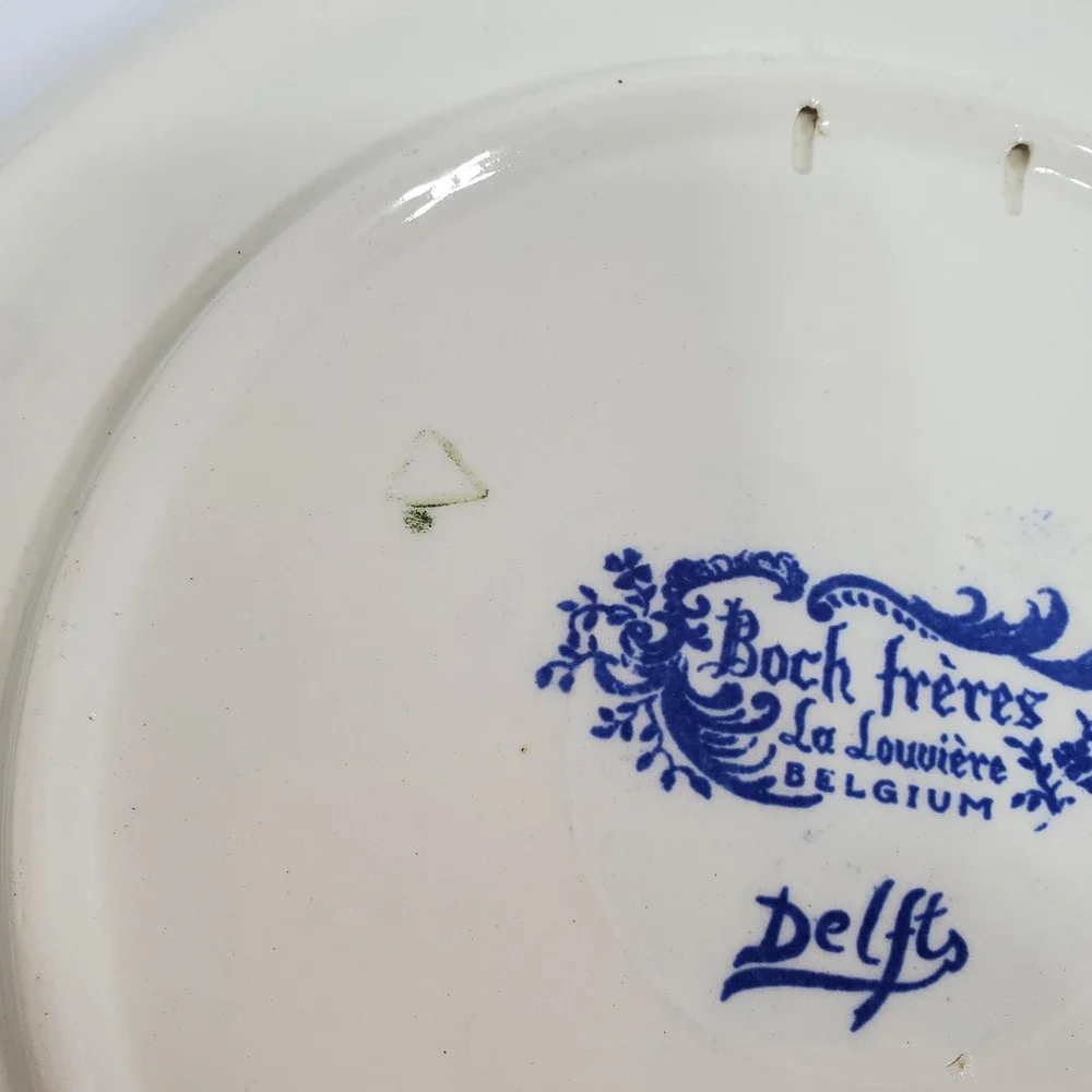 VTG Boch Freres Belgian Fisherman Pipe Seaside Scene Decorative Plate Delft Blue